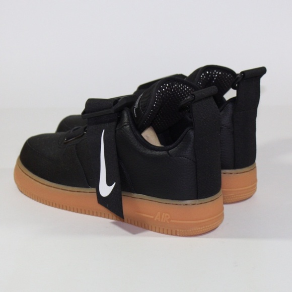 Nike Air Force 1 Utility Casual Shoe - Picture 2 of 7